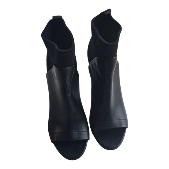 Vince Aren Leather Bootie 9M Black Womens Suede Open Toe Italy Made Luxury - Picture 5 of 14